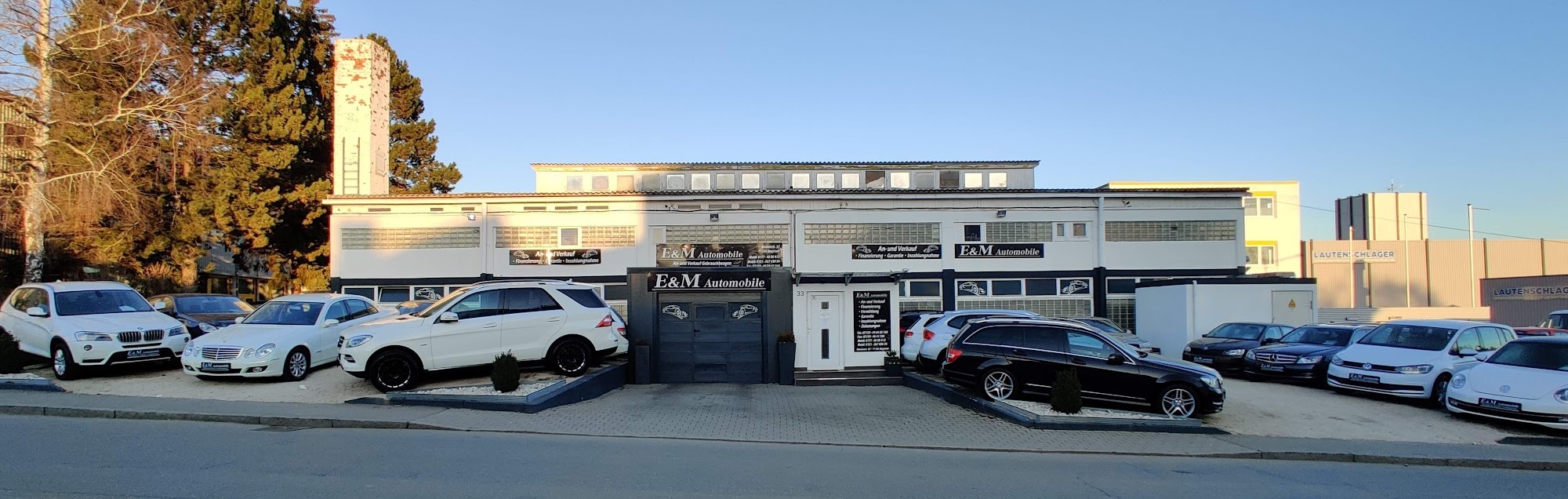 E&M Automobile